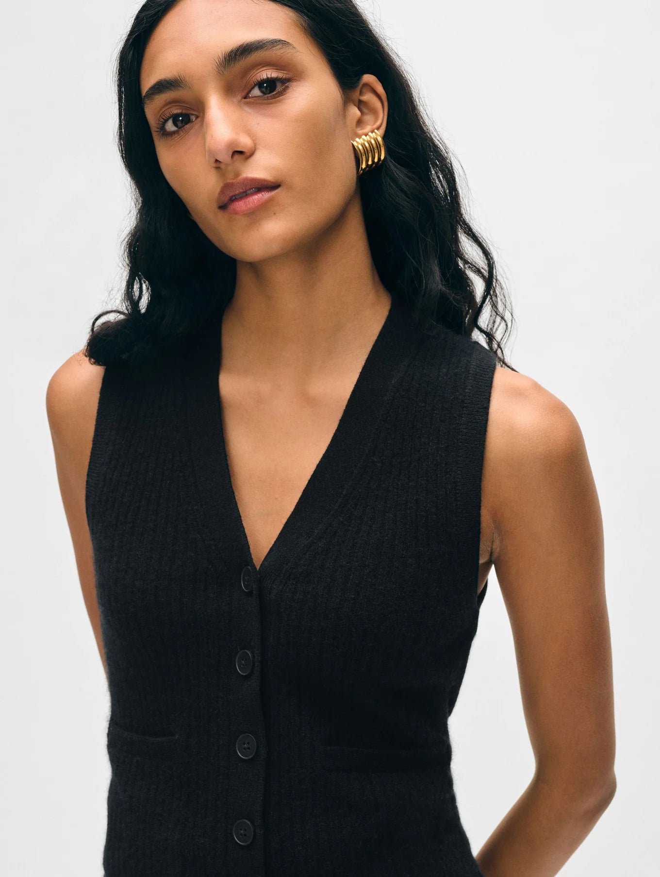 white+warren cashmere ribbed button vest