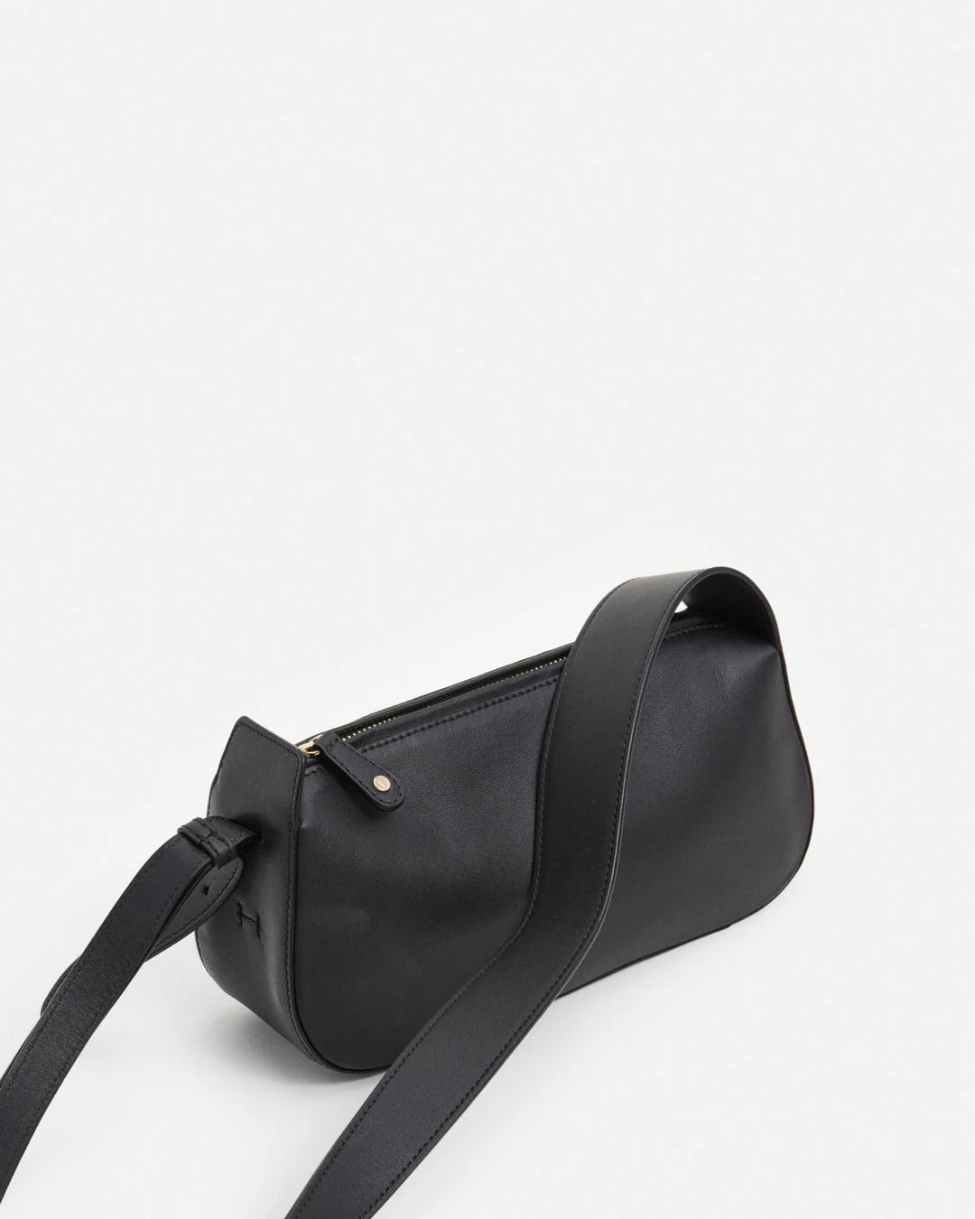 flattered tuna shoulder bag