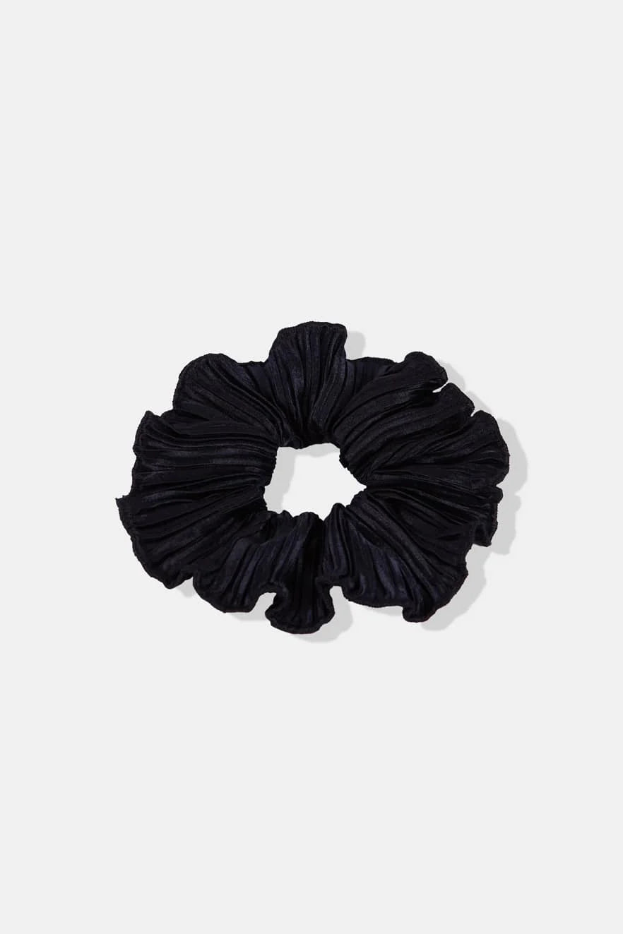 rita row comabona scrunchies