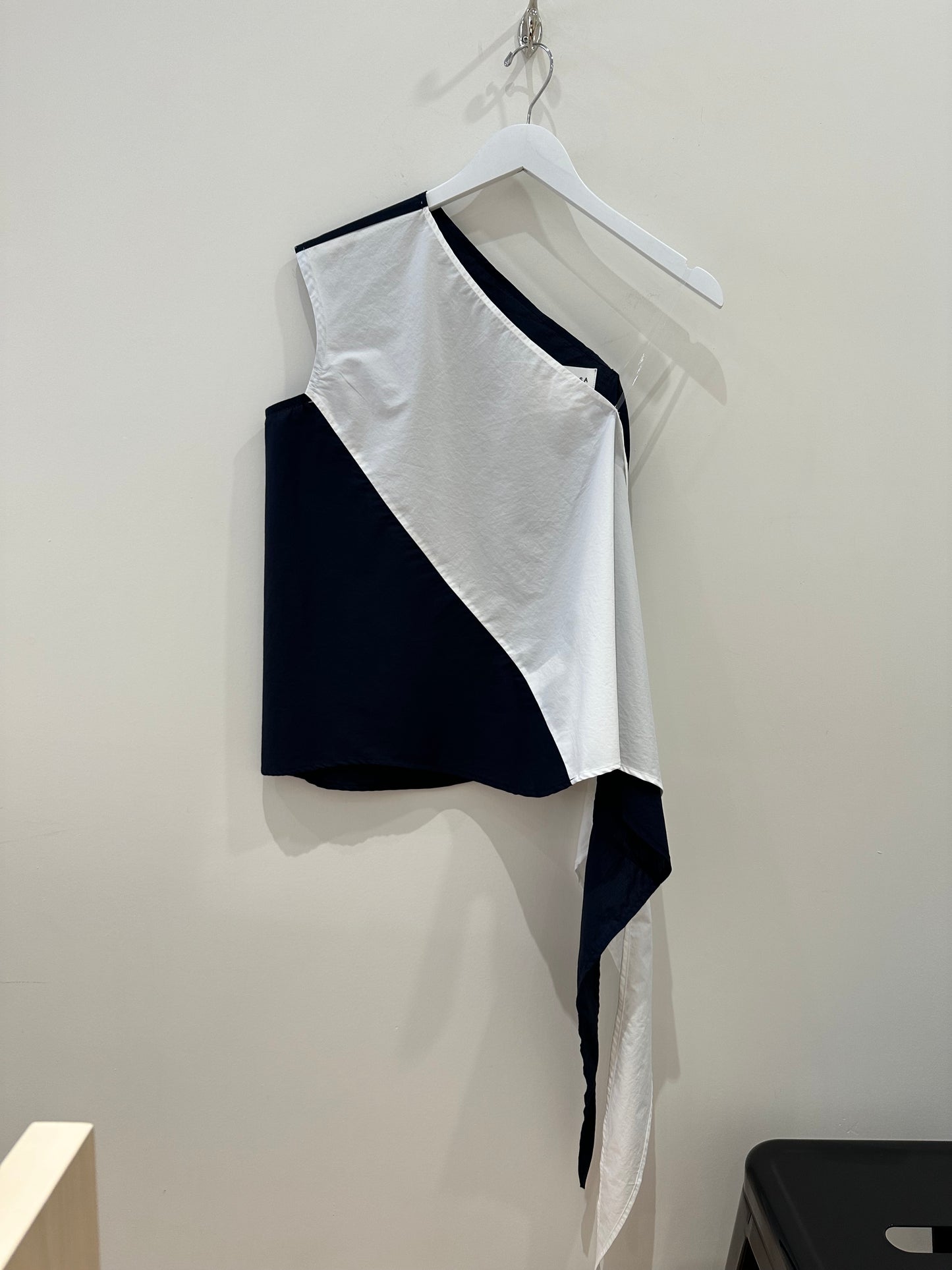 wearcissa grecian tank *in white/navy colour block