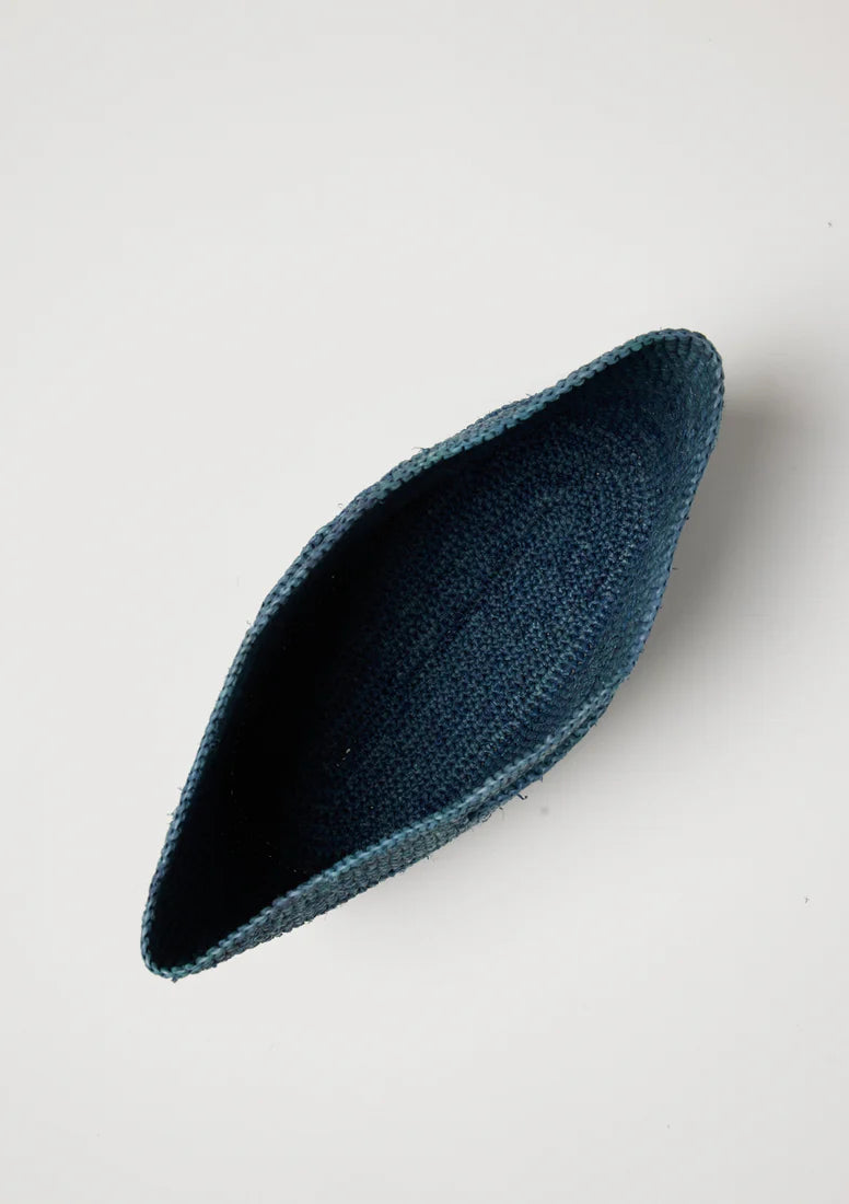hat attack naomi handheld bag