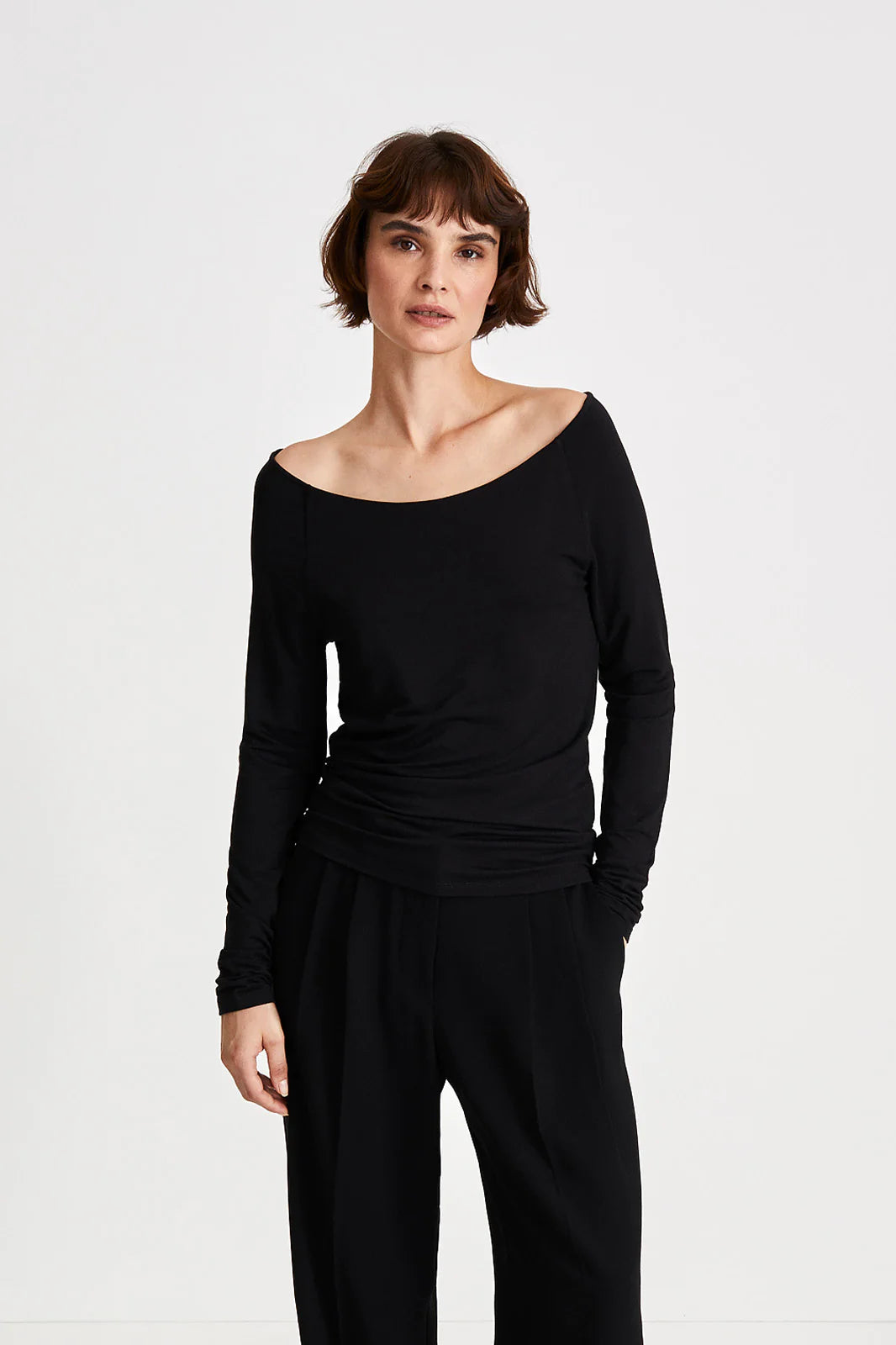 stylein celina shoulder edge top