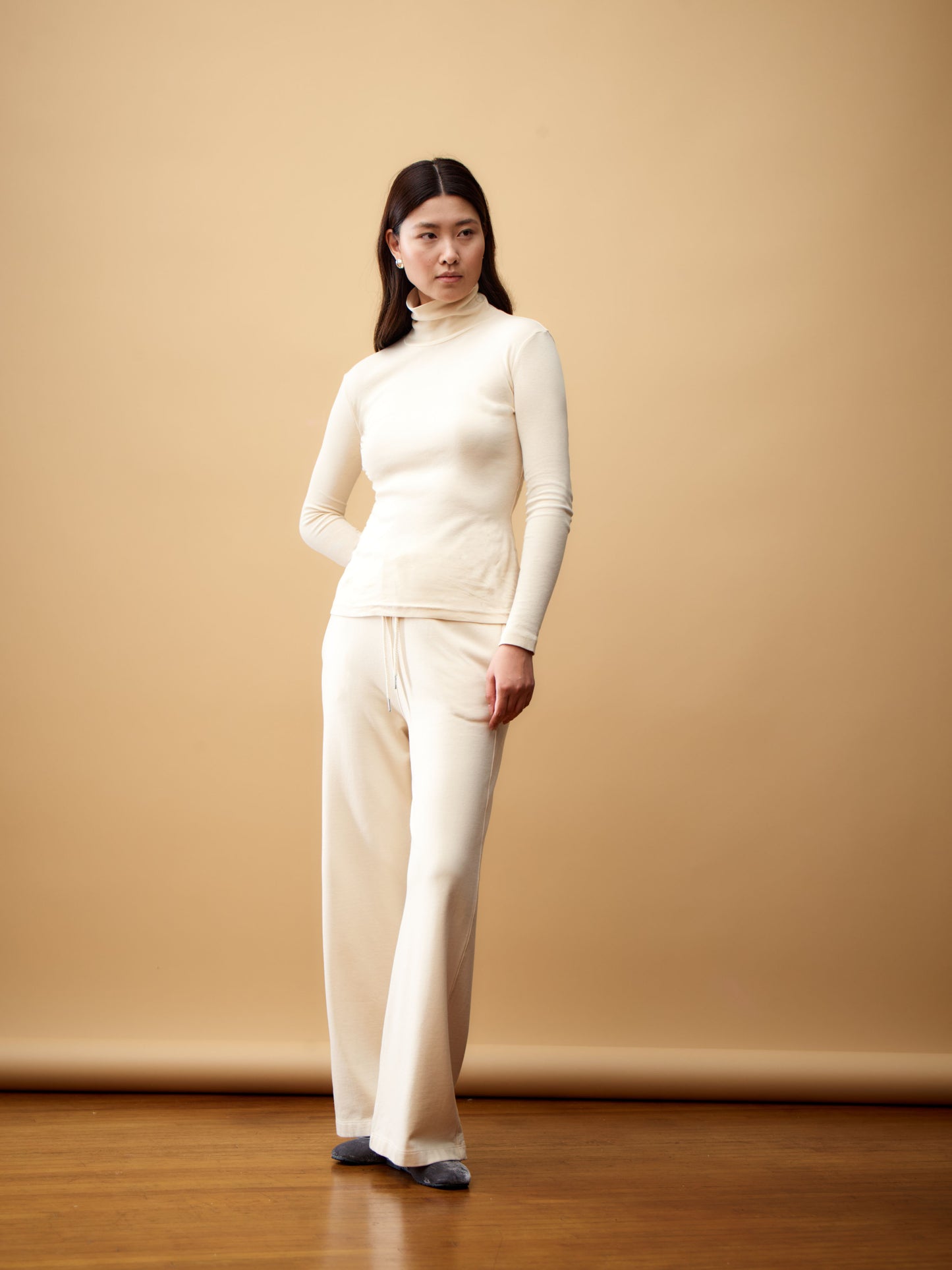 mantra anay turtleneck *in plum