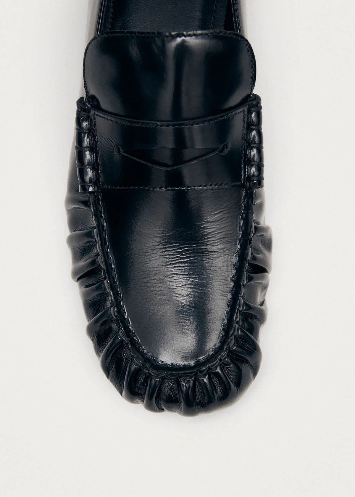alohas aven leather loafers
