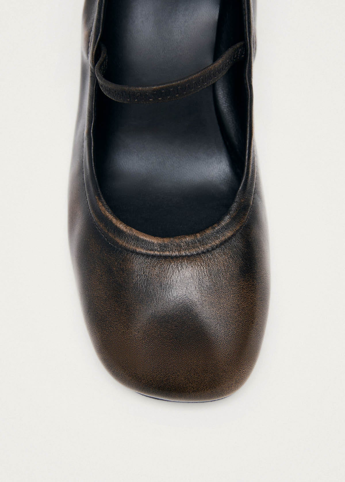 alohas rhiane vintage effect leather pumps