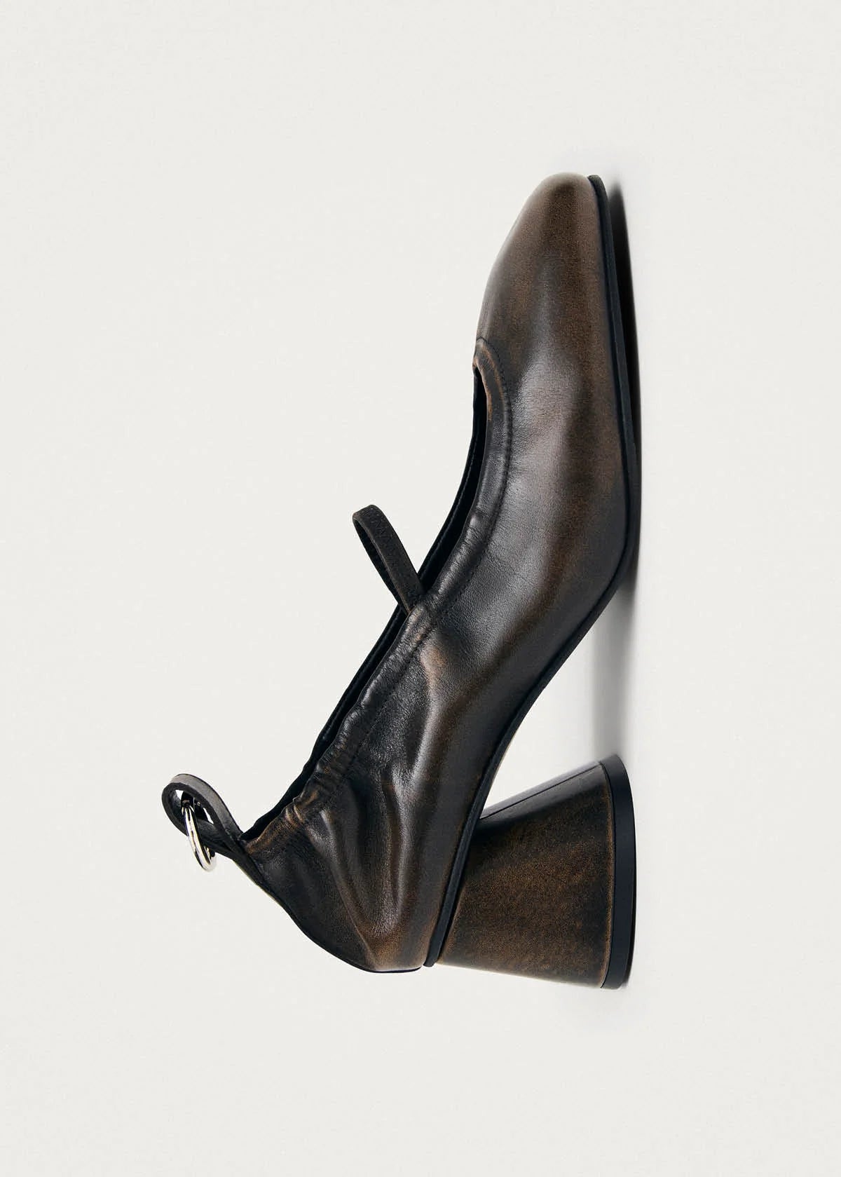 alohas rhiane vintage effect leather pumps