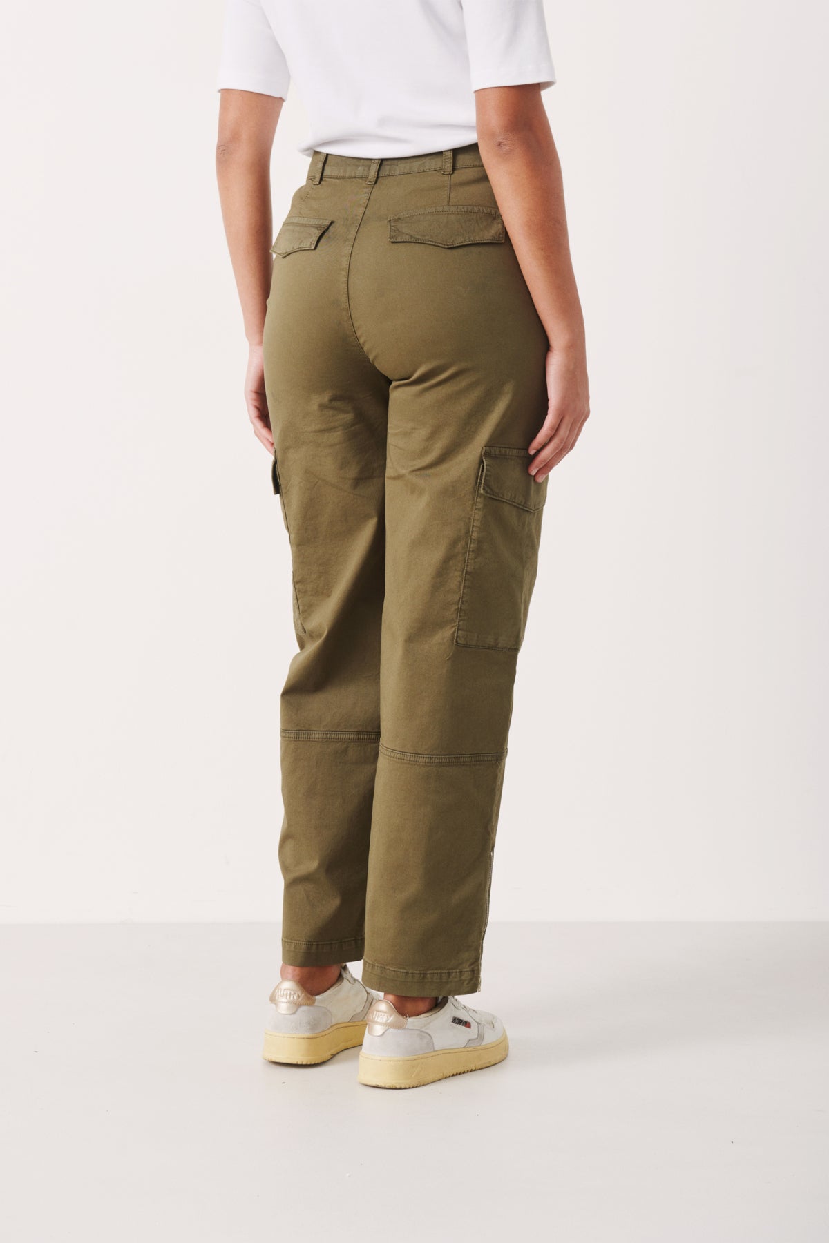 part two sara trousers